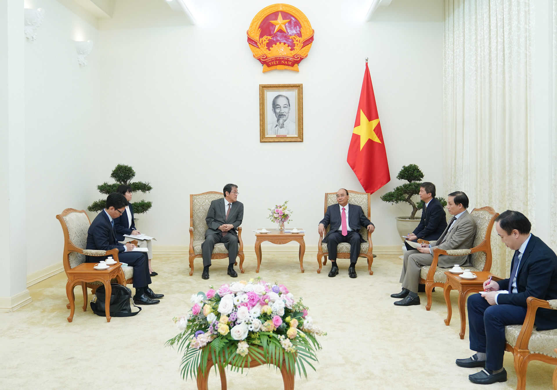 Đại sứ Nhật Bản đánh giá cao công tác phòng, chống dịch COVID-19 của Việt Nam - Ảnh 2.