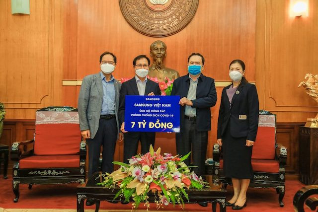 Samsung ủng hộ 10 tỷ đồng cho công tác phòng chống dịch COVID-19 tại Việt Nam - Ảnh 1.