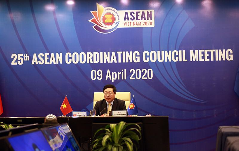 ASEAN đoàn kết chặt chẽ trong cuộc chiến chống COVID-19 - Ảnh 1.