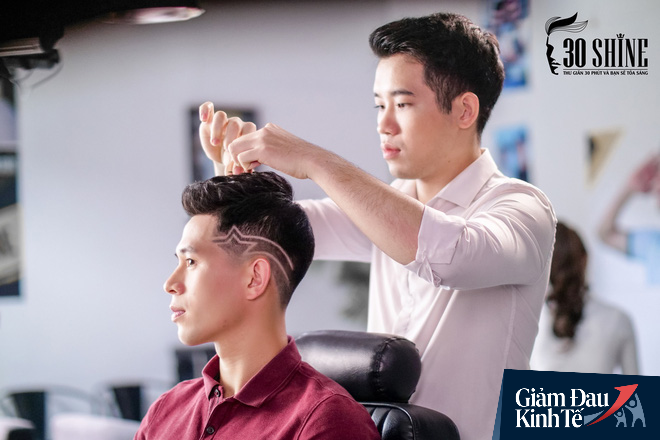 CEO chuỗi cắt tóc đàn ông lớn nhất Việt Nam: Sợ khách hàng ở nhà lâu quá không chịu nổi, tự cắt trọc hết thì 30Shine thất nghiệp dài” - Ảnh 2.