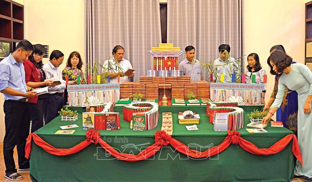 Phát triển văn hóa đọc trong cộng đồng chào mừng Ngày sách Việt Nam lần thứ 7 - Ảnh 2.