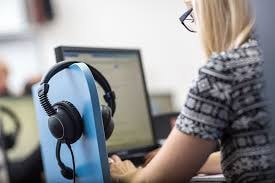 Books Telesales- “Vũ khí” của ngành sách trước đại dịch Covid-19 - Ảnh 2.