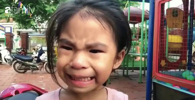 Cô bé biểu cảm 