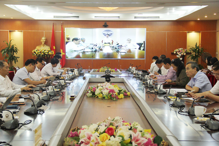 Bộ trưởng Nguyễn Mạnh Hùng: Nhiều cơ hội cho doanh nghiệp từ Covid-19 - Ảnh 1.