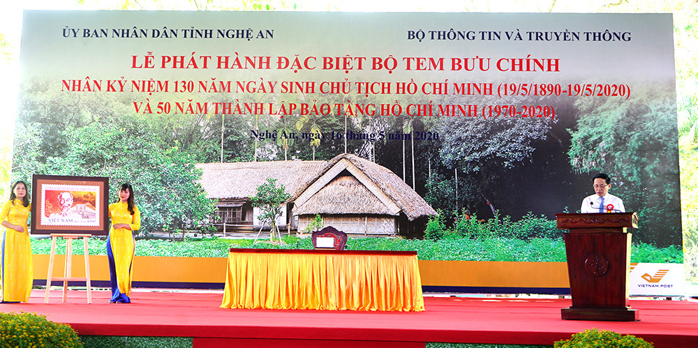 Thủ tướng ký phát hành đặc bộ tem kỷ niệm 130 năm ngày sinh Chủ tịch Hồ Chí Minh - Ảnh 5.