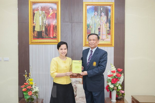 Xuất bản sách tiếng Anh về Chủ tịch Hồ Chí Minh tại Thái Lan - Ảnh 1.