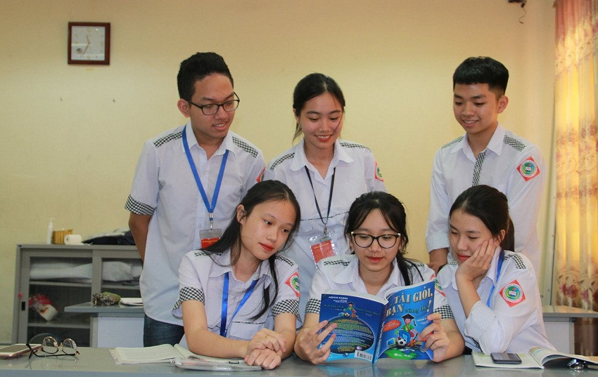 Quảng Ninh- tích cực đẩy mạnh văn hóa đọc trong nhà trường - Ảnh 3.