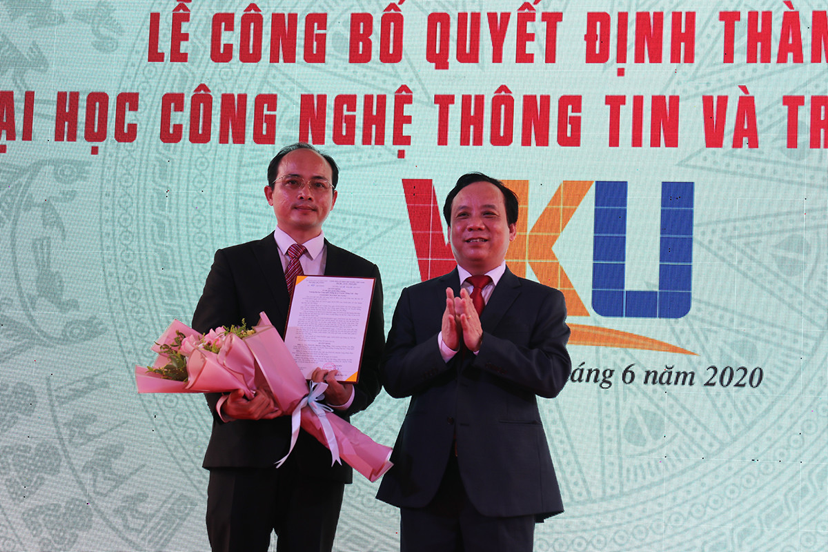 Công bố thành lập ĐH CNTT-TT Việt - Hàn đào tạo nhân lực chuyển đổi số, CMCN 4.0 - Ảnh 2.