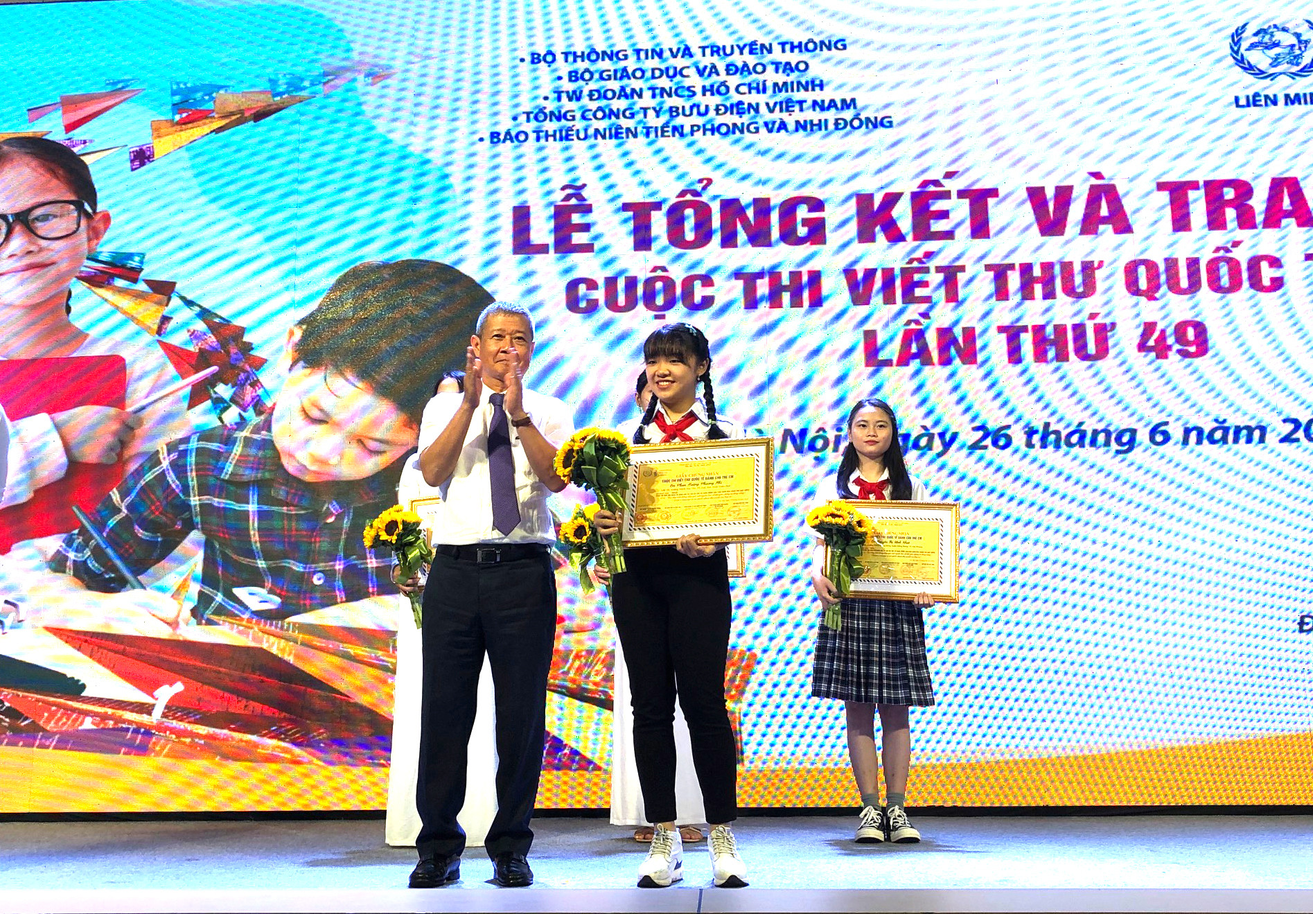 Thông điệp về môi trường của học sinh Thừa Thiên Huế đạt giải Nhất cuộc thi viết thư UPU 49 - Ảnh 2.