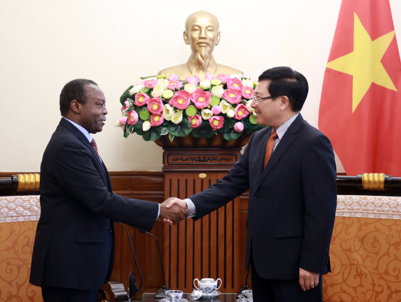 Việt Nam luôn coi trọng mối quan hệ hữu nghị truyền thống với Angola - Ảnh 1.