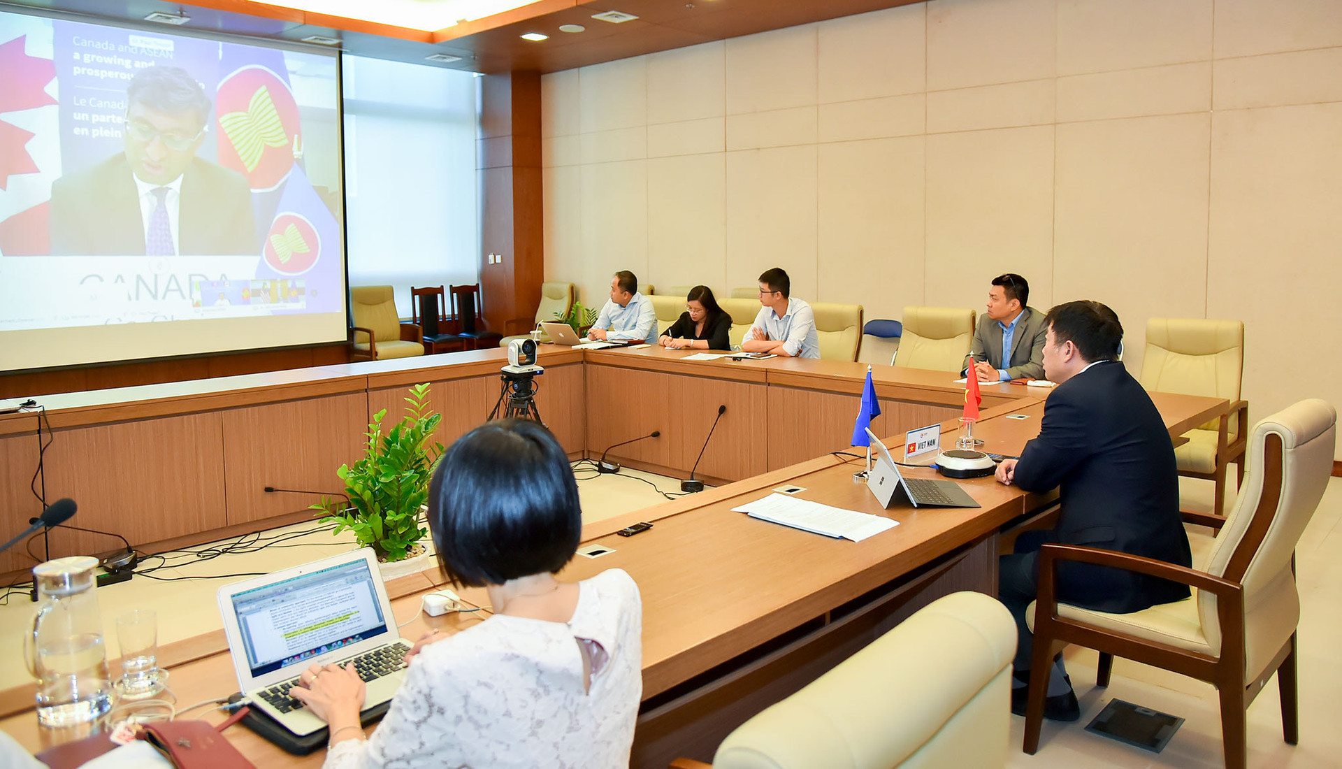 Đối thoại ASEAN-Canada lần thứ 17 theo hình thức trực tuyến - Ảnh 1.
