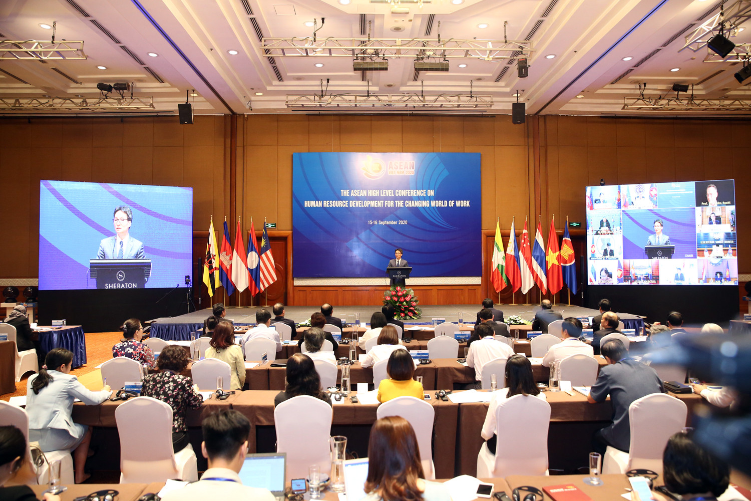 Phát triển nguồn nhân lực -  ưu tiên hàng đầu của Cộng đồng ASEAN - Ảnh 2.