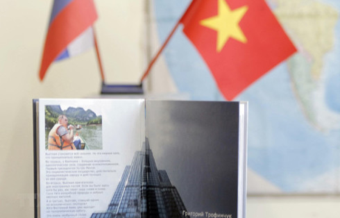 Cuốn sách tô thắm tình hữu nghị Việt - Nga - Ảnh 1.