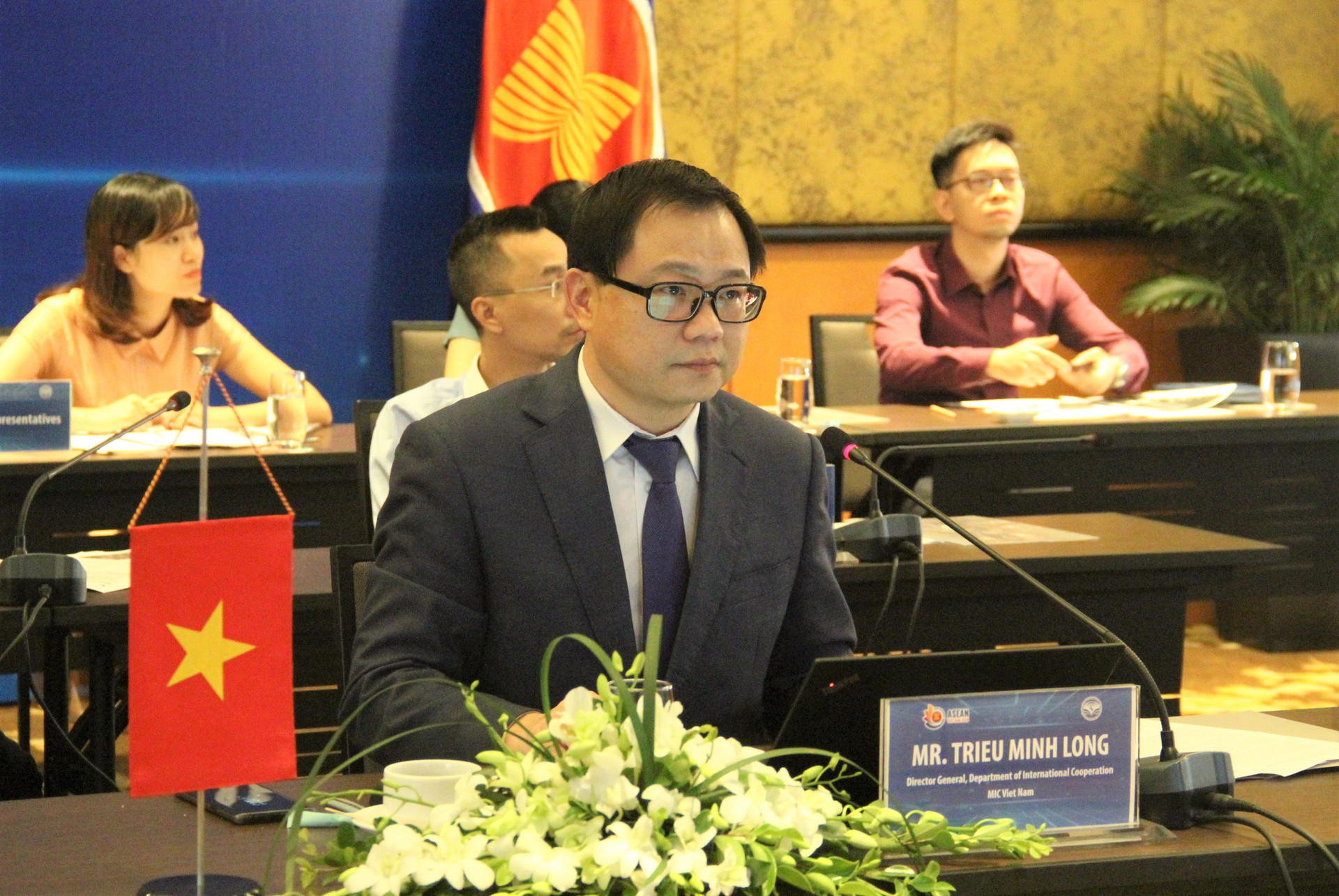 Việt Nam đề xuất sáng kiến hướng tới giảm cước chuyển vùng di động quốc tế trong ASEAN - Ảnh 1.