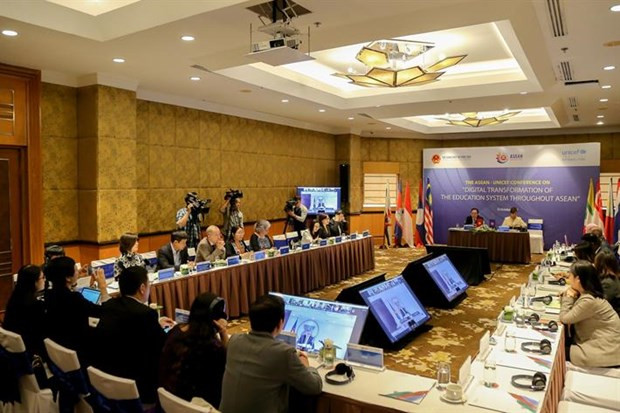 10 nước ASEAN cùng họp bàn chuyển đổi kỹ thuật số trong giáo dục - Ảnh 1.