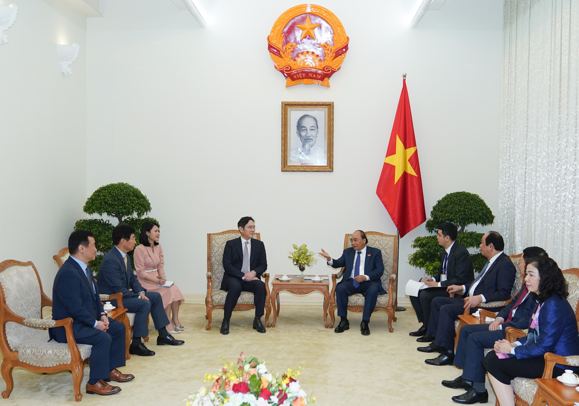 Việt Nam tiếp tục đồng hành cùng Samsung trong quá trình hợp tác, đầu tư kinh doanh - Ảnh 2.