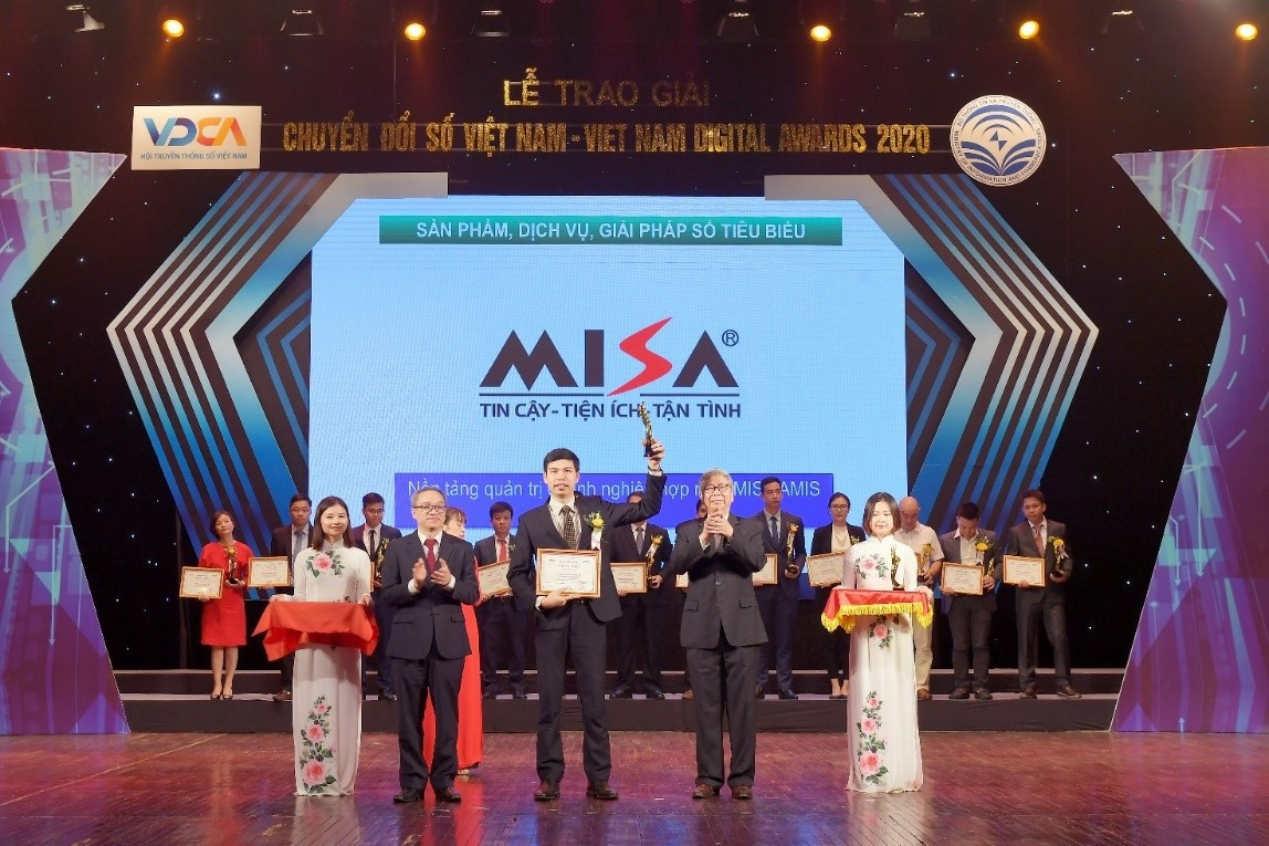 Hai giải pháp số của MISA được tôn vinh tại Giải thưởng Chuyển đổi số 2020 - Ảnh 1.