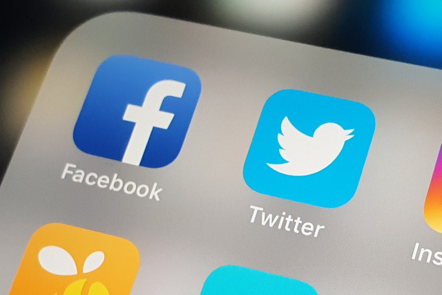 Facebook, Twitter triệt phá đường dây thông tin sai sự thật trên toàn cầu - Ảnh 1.