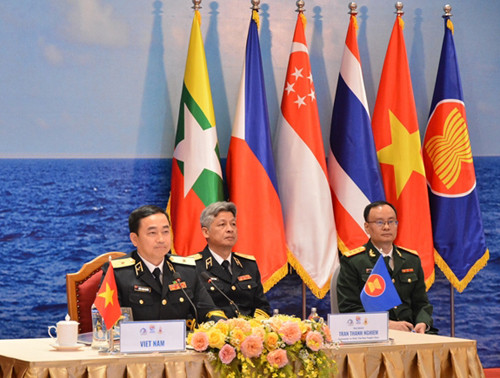 Hợp tác Hải quân vì một ASEAN gắn kết và chủ động thích ứng - Ảnh 1.