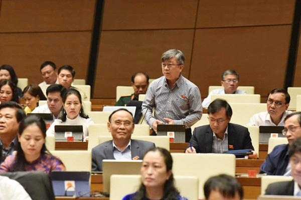 Bộ trưởng Nguyễn Mạnh Hùng: Sửa đổi Nghị định để quản lý nền tảng xuyên biên giới - Ảnh 1.