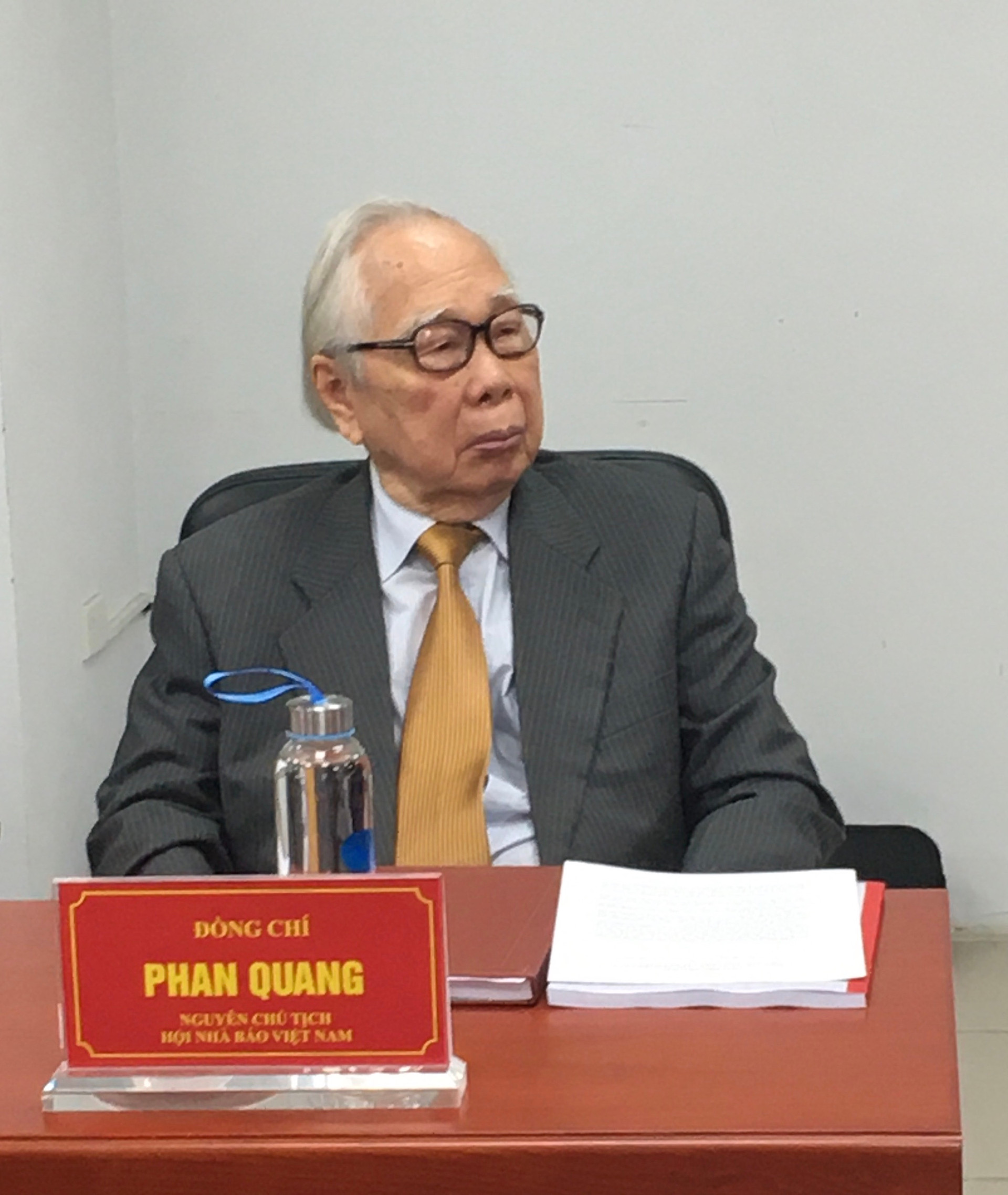 Nhà báo Phan Quang – Người chép sử thời đại Hồ Chí Minh qua các trang báo - Ảnh 1.