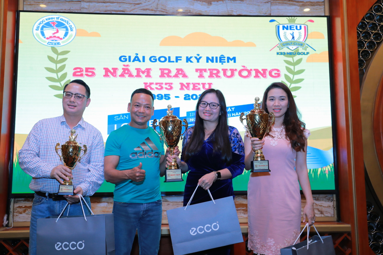 Golfer Lê Thị Thanh Hà vô địch giải golf Kỷ niệm 25 năm ra trường K33 NEU - Ảnh 2.