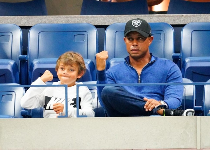 Tiger Woods cùng với con trai Charlie tham dự giải PNC Championship vào tháng tới - Ảnh 1.