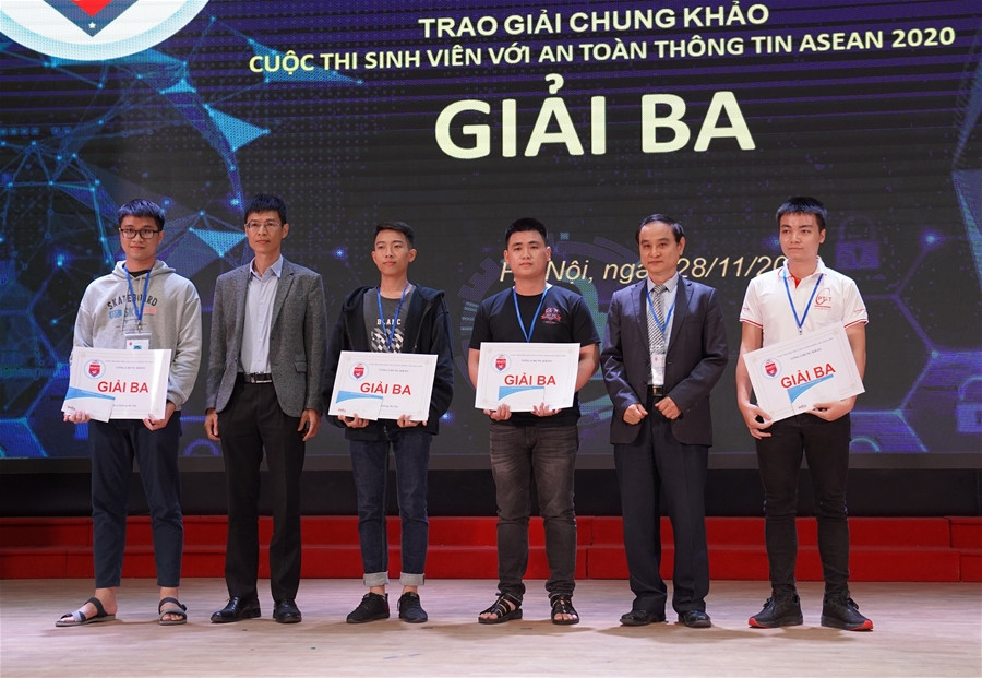 ĐH Quốc gia TP. HCM đạt quán quân cuộc thi sinh viên với ATTT ASEAN 2020 - Ảnh 3.