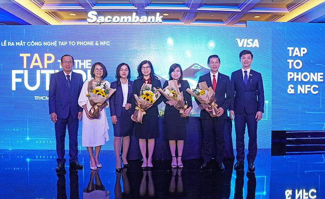 Sacombank triển khai dịch vụ chấp nhận thanh toán không tiếp xúc - Ảnh 1.