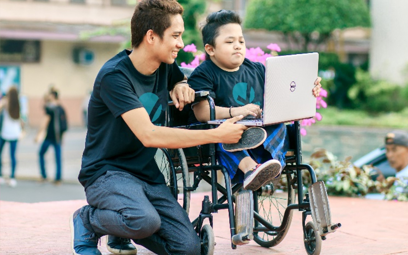 Đội Việt Nam đạt giải cuộc thi “AI for Accessibility Hackathon” - Ảnh 1.