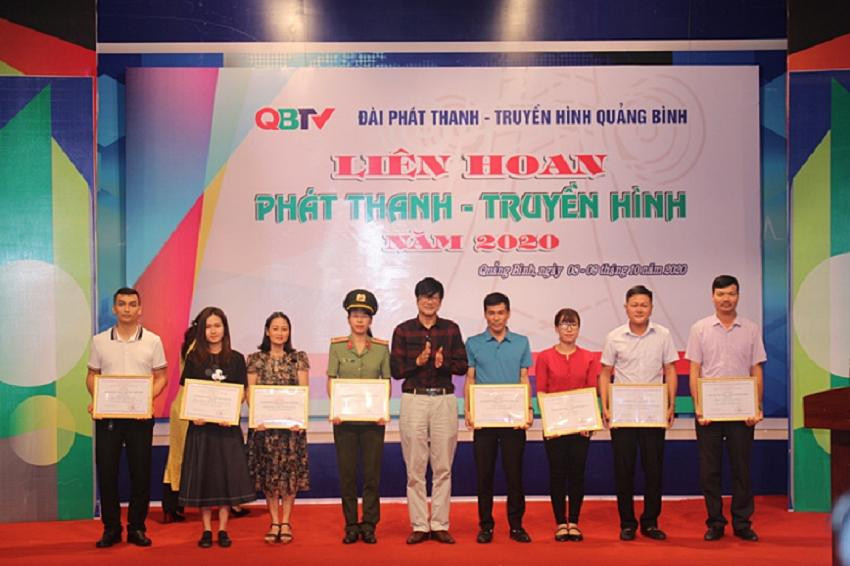 Đài Phát thanh – Truyền hình tỉnh Quảng Bình tổ chức bế mạc và trao giải Liên hoan Phát thanh, truyền hình tỉnh Quảng Bình năm 2020 - Ảnh 2.