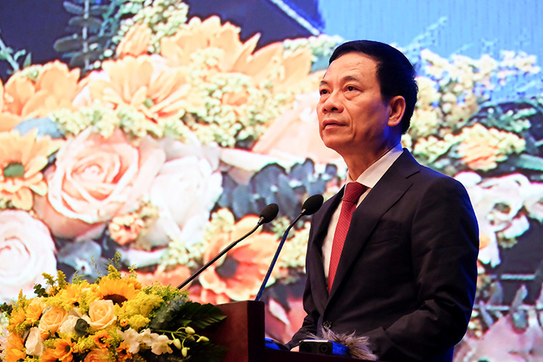Toàn văn phát biểu của Bộ trưởng Nguyễn Mạnh Hùng tại hội nghị chuyển đổi số y tế - Ảnh 1.