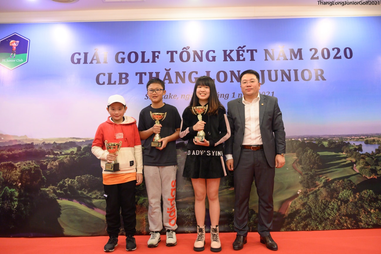 Golfer Nguyễn Bảo Long giành cúp vô địch giải golf Tổng kết năm 2020 CLB Thăng Long Junior - Ảnh 4.