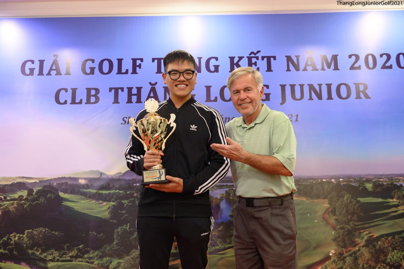 Golfer Nguyễn Bảo Long giành cúp vô địch giải golf Tổng kết năm 2020 CLB Thăng Long Junior - Ảnh 2.