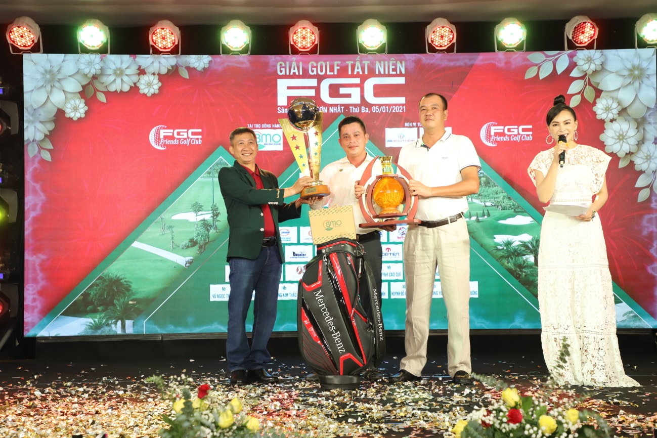 Golfer Huỳnh Quang Đức vô địch Giải golf tất niên FGC - Ảnh 2.