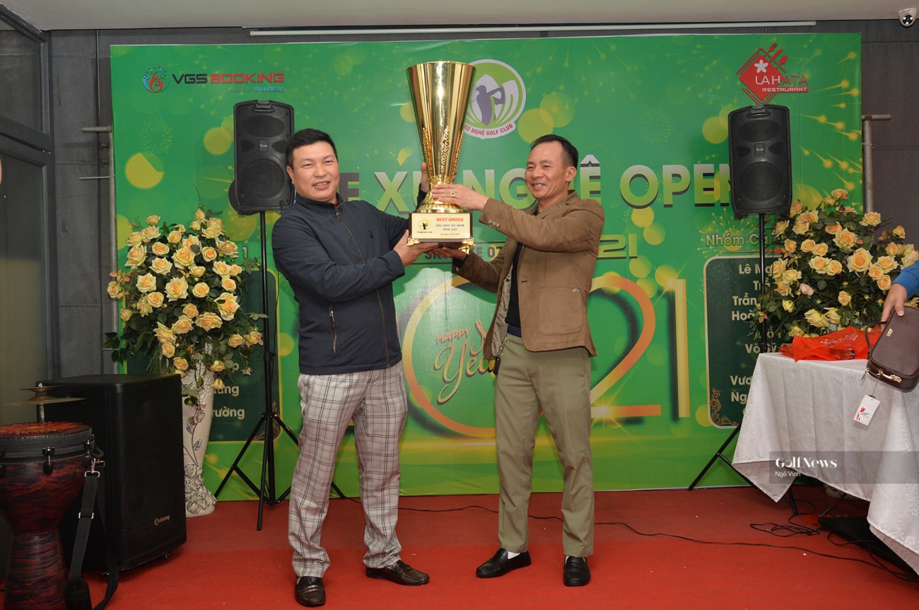 Golfer Đậu Đức Ái vô địch Giải golf Xứ Nghệ Open 2021 - Ảnh 2.