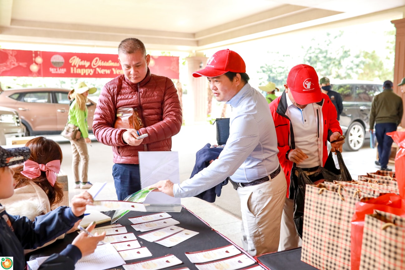 Golfer Đào Văn Hoàn giành best net “Giải golf chào xuân – Đào Gia Golf Club” - Ảnh 4.