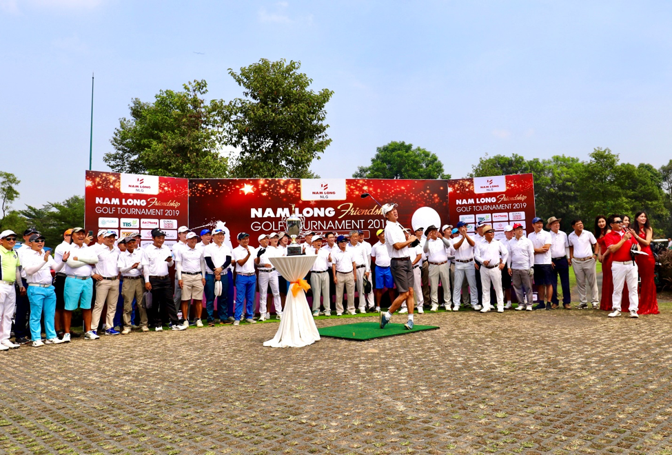 Nam Long khởi động giải golf gây quỹ học bổng “SWING FOR DREAMS” lần thứ 13 - Ảnh 1.