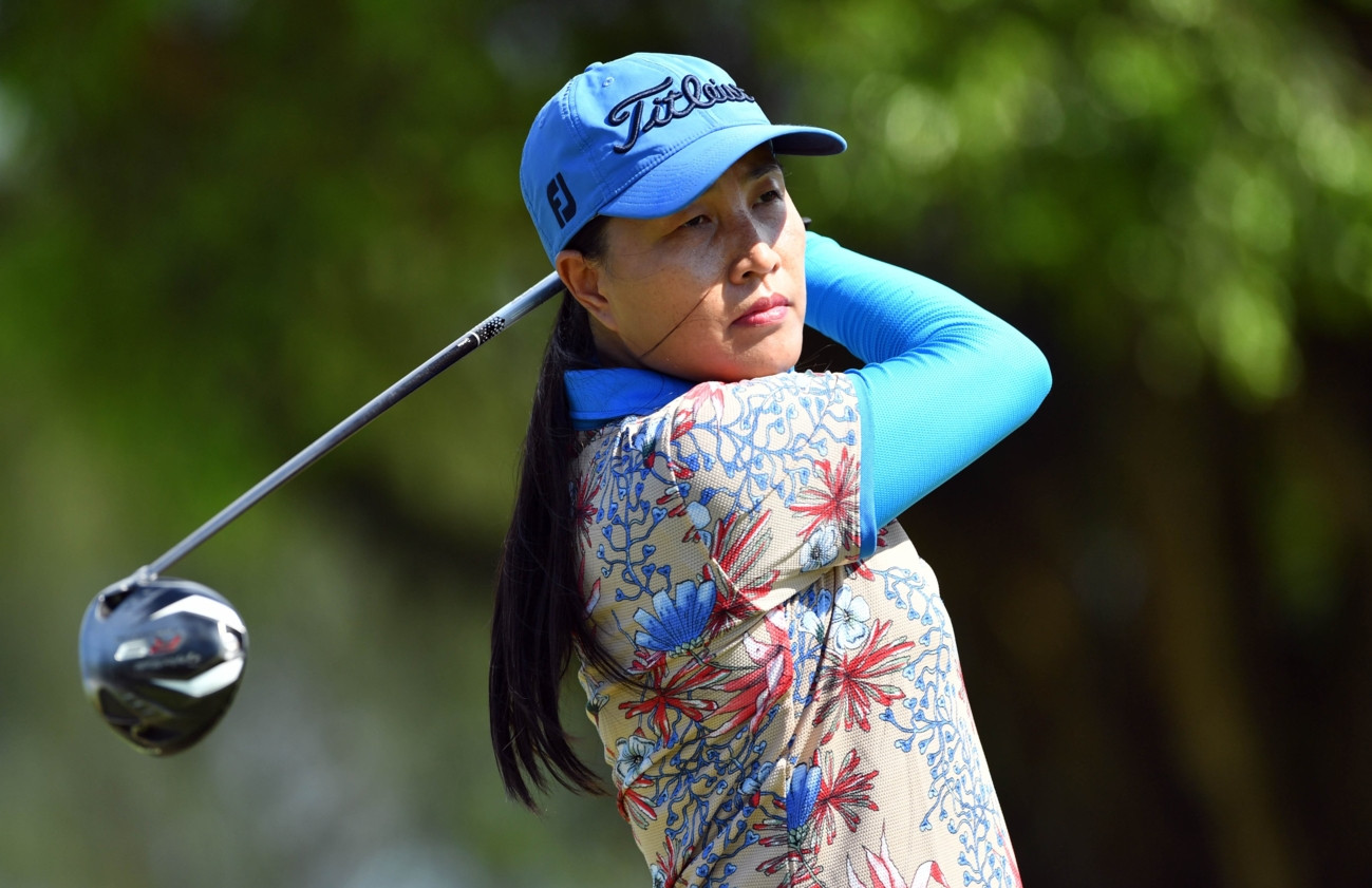 Golfer Nguyễn Thị Vân Anh nhận giải thưởng Golfer nữ xuất sắc nhất trên Vhandicap. - Ảnh 1.