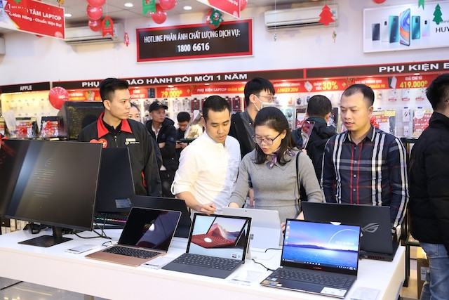 FPT Shop khởi động kế hoạch mở 68 trung tâm chuyên kinh doanh laptop - Ảnh 1.