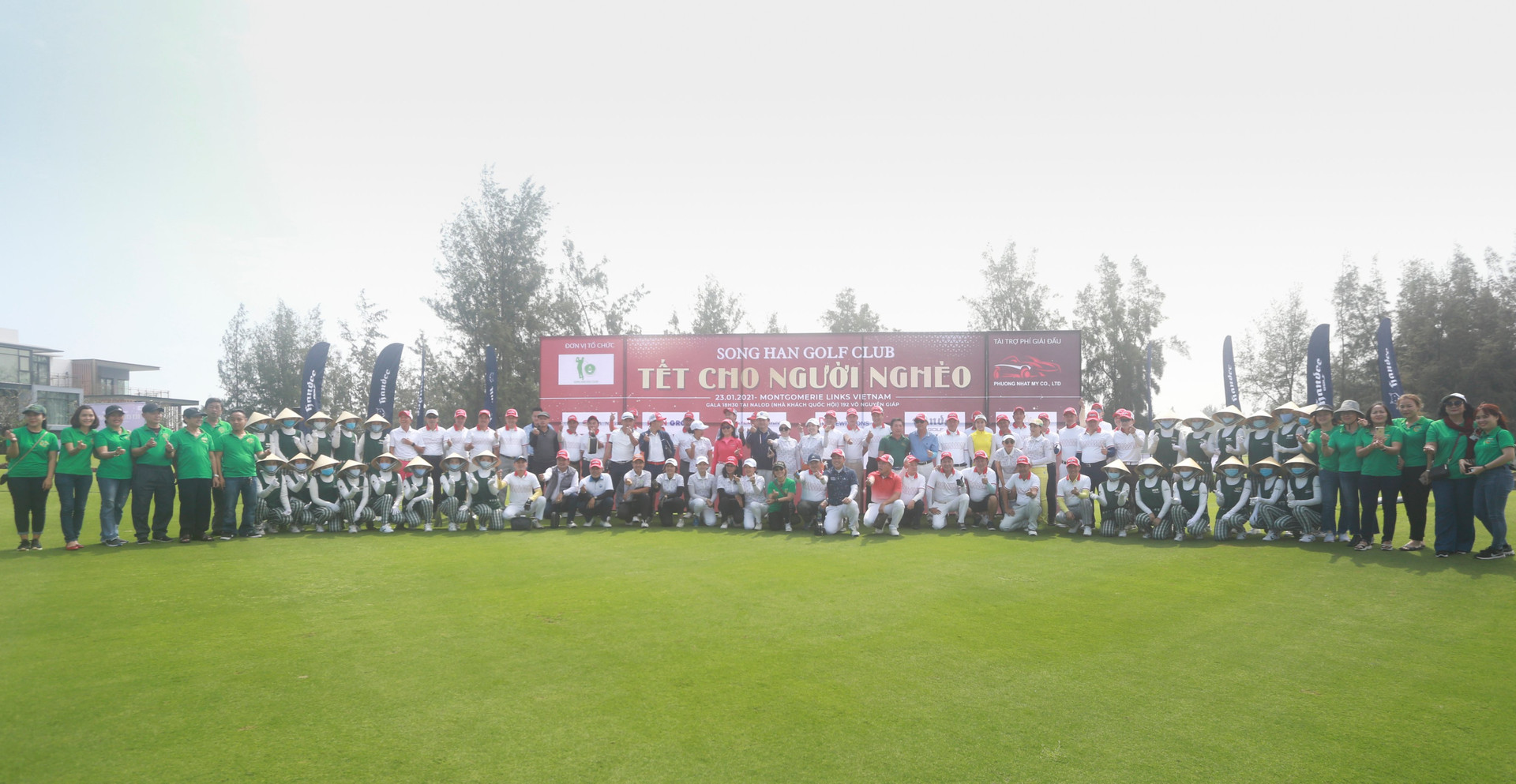 Hơn 2 tỷ đồng quyên góp được từ giải Song Han Golf Club - Tết cho người nghèo. - Ảnh 1.