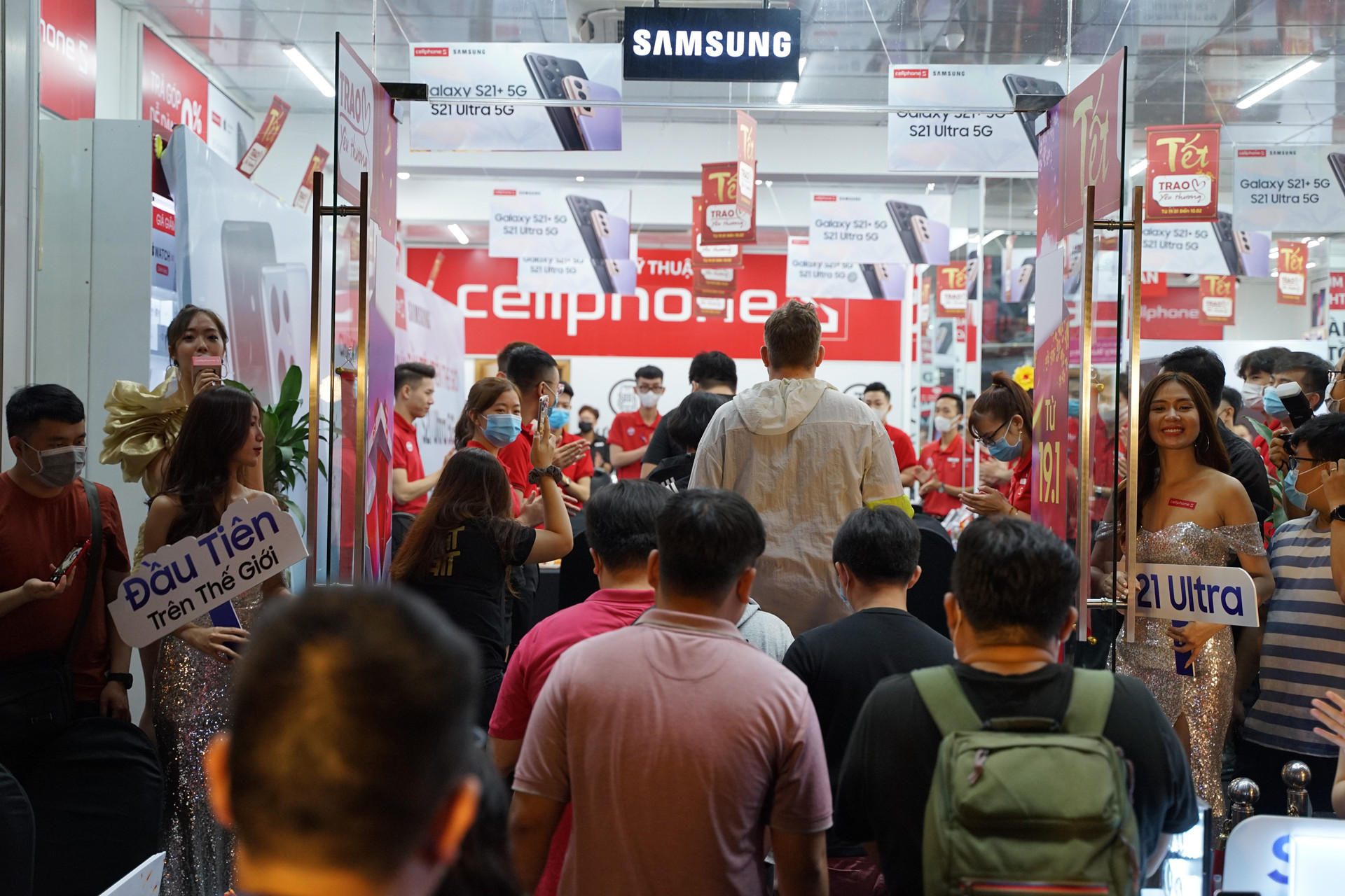 Việt Nam là quốc gia mở bán Galaxy S21 series đầu tiên trên thế giới - Ảnh 1.