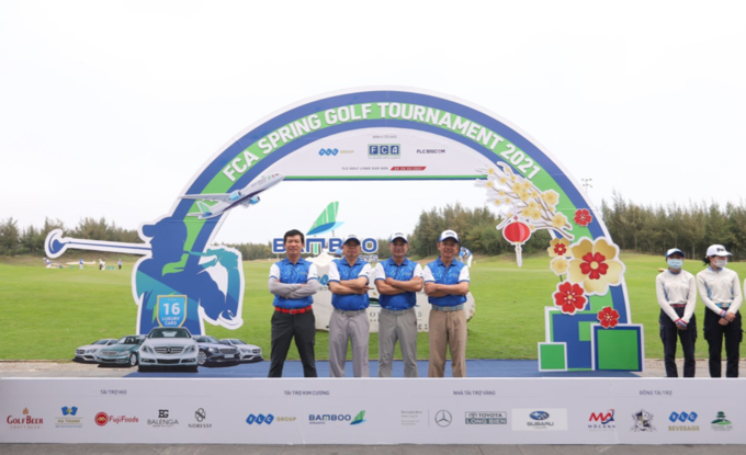 800 golfer tranh tài tại giải FCA Spring Golf Tournament 2021 - Ảnh 1.