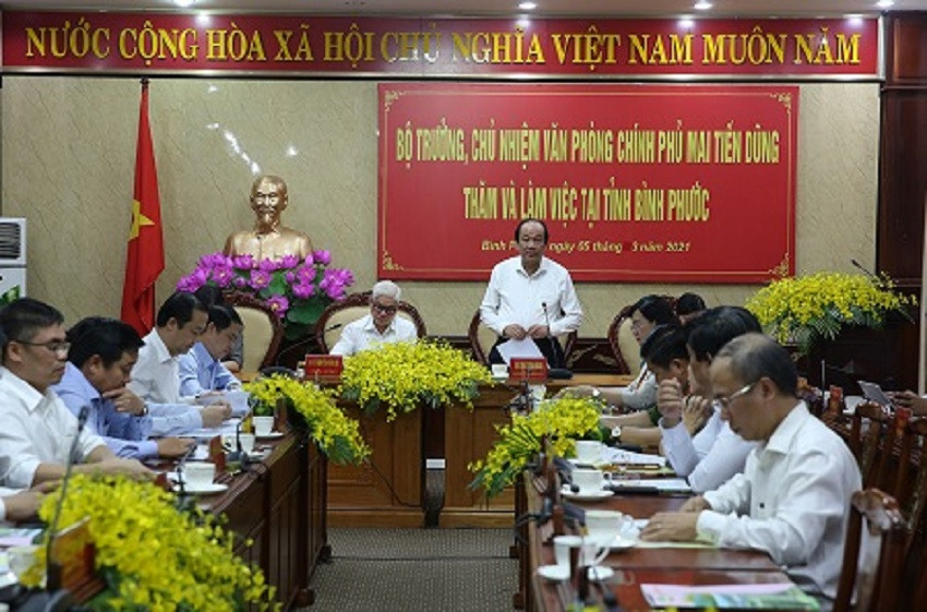 Bình Phước, một trong những tỉnh đi đầu trong cải cách TTHC, xây dựng chính quyền điện tử - Ảnh 1.