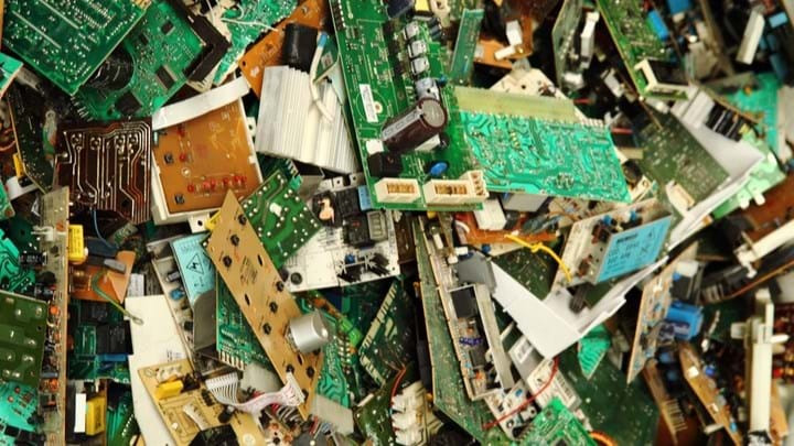 Rác thải điện tử được tái chế như thế nào? - Ảnh 2.