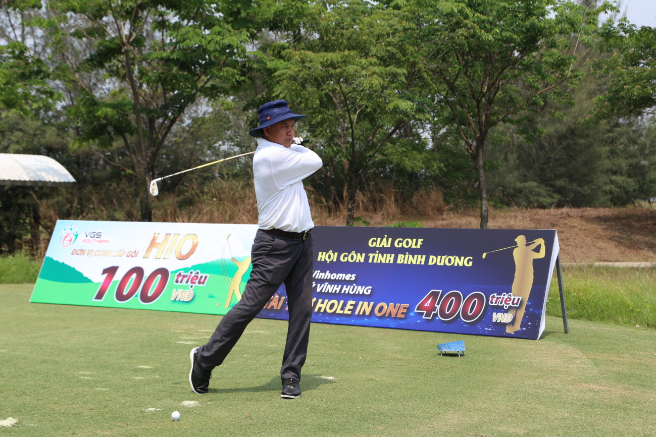 Golfer Đinh Viết Sinh vô địch giải Hội golf tỉnh Bình Dương - Ảnh 2.