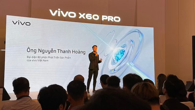 Flagship tích hợp 5G, camera ZEISS của Vivo ra mắt tại Việt Nam - Ảnh 1.