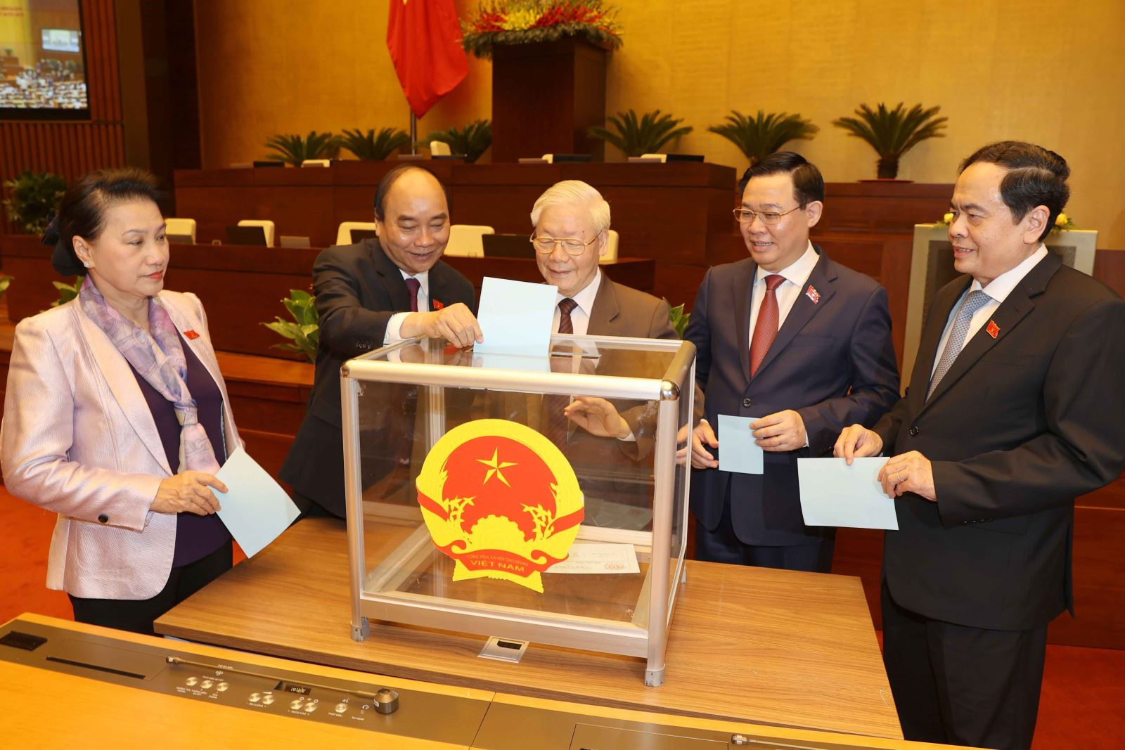 Tổng Bí thư Nguyễn Phú Trọng đã hoàn thành xuất sắc trọng trách Chủ tịch nước - Ảnh 1.