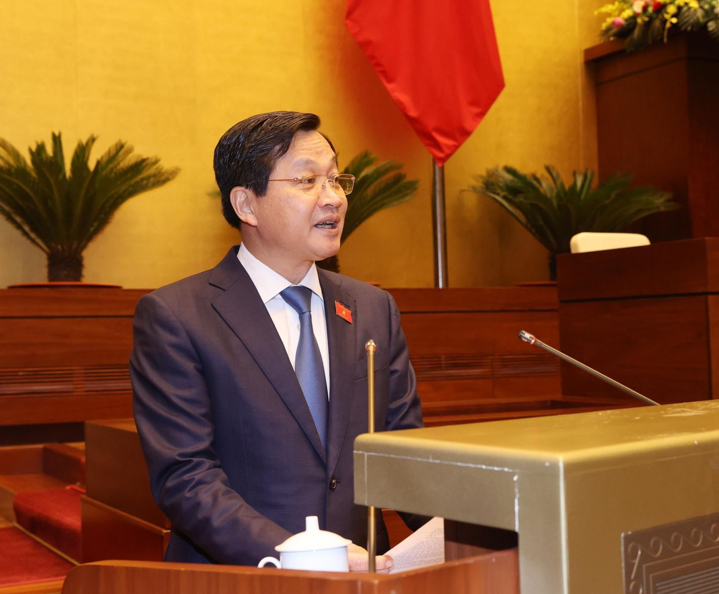 Ông Lê Minh Khái và Lê Văn Thành được Quốc hội bầu giữ chức Phó Thủ tướng Chính phủ - Ảnh 1.