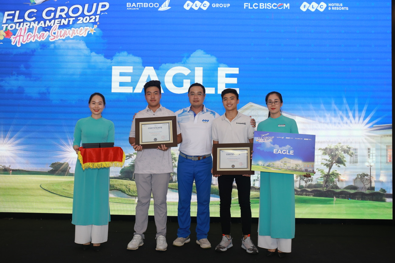 Nguyễn Tiến Sỹ vượt qua Nguyễn Quang Trí để vô địch FLC Group Tournament 2021 - Ảnh 2.